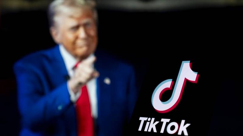 Donald Trump, TikTok’a verilen süreyi 3 ay daha uzattı
