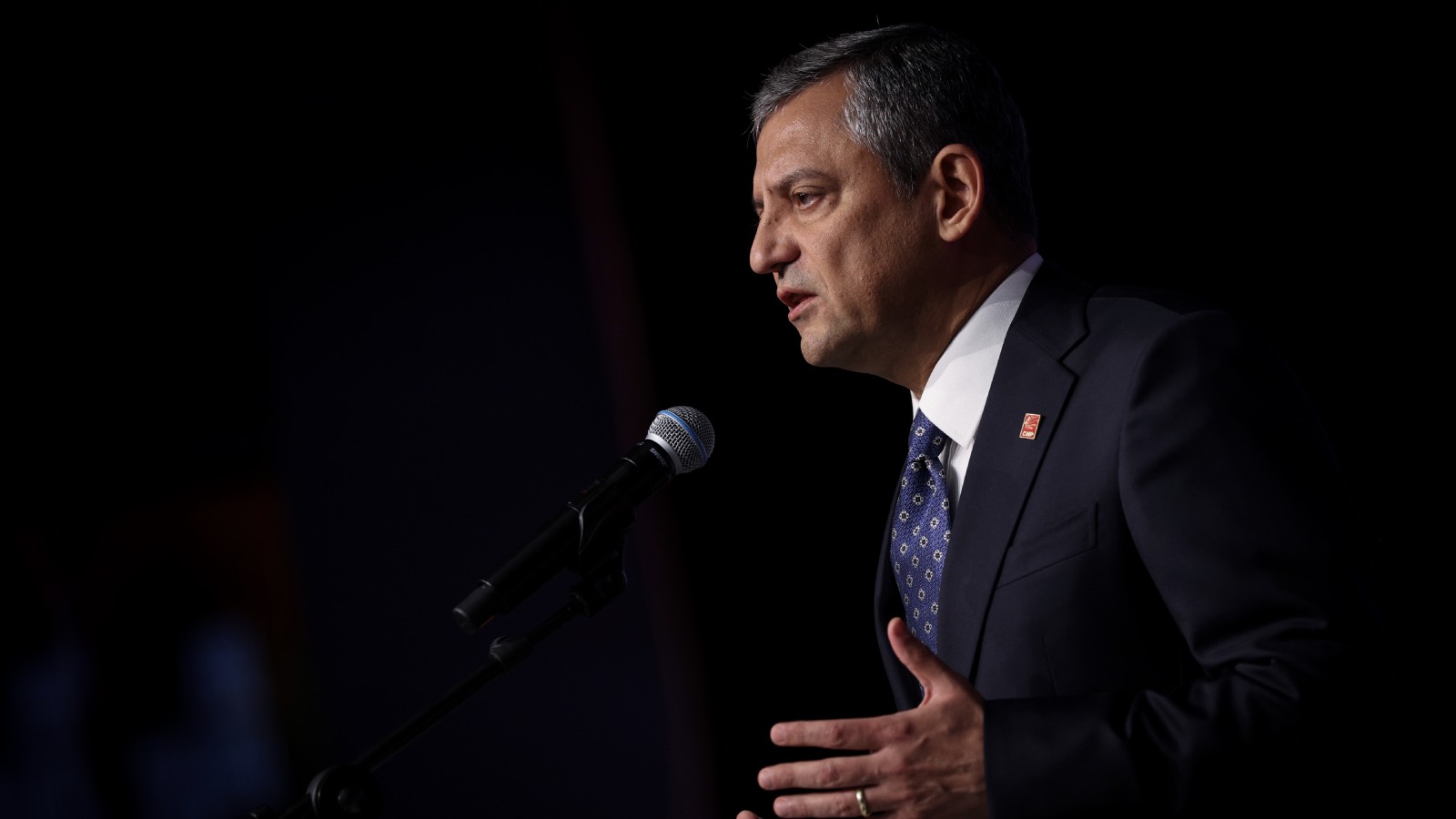 ozgur ozel gurbetcilerle omuz omuza turkiye icin demokrasiyi adaleti savunacagiz SPQg5sIU.jpg