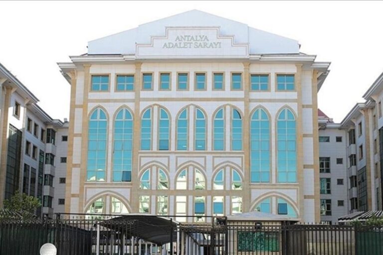 antalya buyuksehir belediyesi sorusturmasinda 8 supheli daha gozaltina alindi jIO1Fvfa.jpg