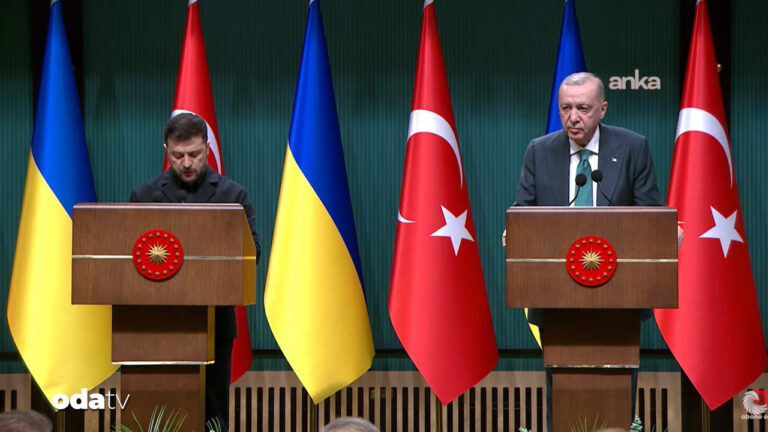 cumhurbaskani-erdogan-zelenskiy-ile-gorustu-OvE1yYaR.jpg