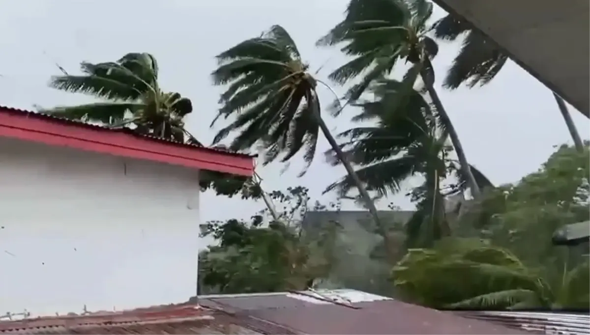 kalmaegi tayfunu 66 olu sM8eeswj.jpg