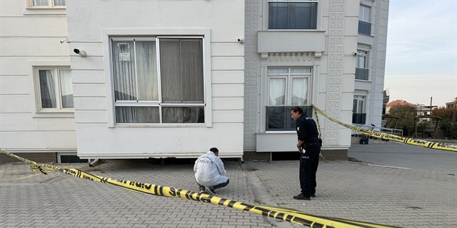 karamanda 5 kattan dusen kadin oldu 9lnkjUba.jpg