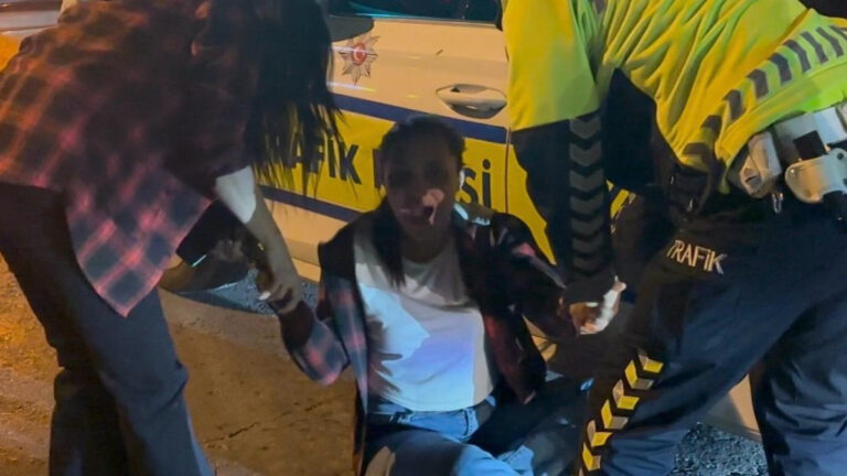 kayseride polisin alkollu yolcuyla imtihani kamerada V1AbppiN.jpg