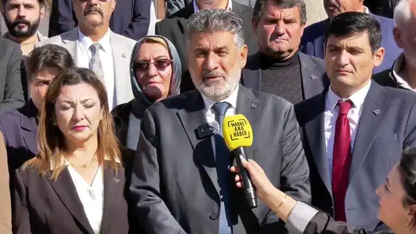 remzi cayirdan bahceliye muhsin yazicioglu ile ilgili kilini kipirdatmadin HsJXUmO9.jpg