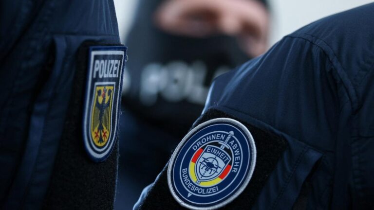 almanyada-federal-polisin-drone-savunma-birimi-gorevde-QM6vG5SB.jpg