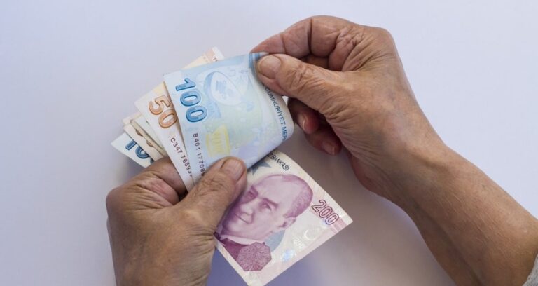 yuz-binlerce-emekli-yeni-yila-sifir-zamla-girebilir-kdIZcTT9.jpg