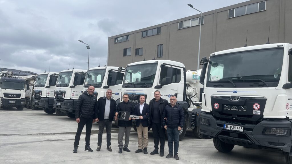 Akçansa Çimento filosunu 19 adet MAN TGS kamyon ile güçlendirdi